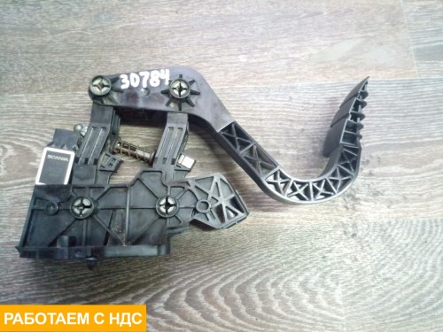 Педаль газа